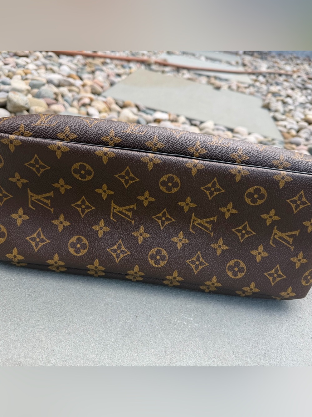 Louis Vuitton Deauville Monogram Satchel, black Model M4726 - Picture 4 of 14